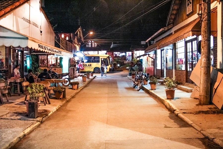 Centrinho comercial de Maringá, que fica próxima a Visconde de Mauá.