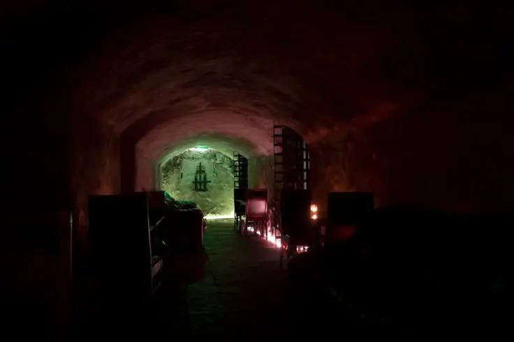 Banshee Labyrinth é um dos bares em Edimburgo famoso por ser mal-assombrado.