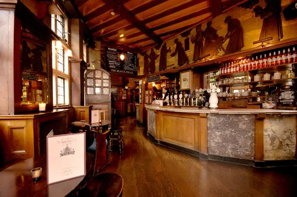White Hart Inn.