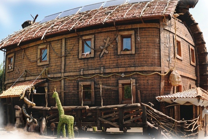 Restaurante Arca de Noé em Ternopil.