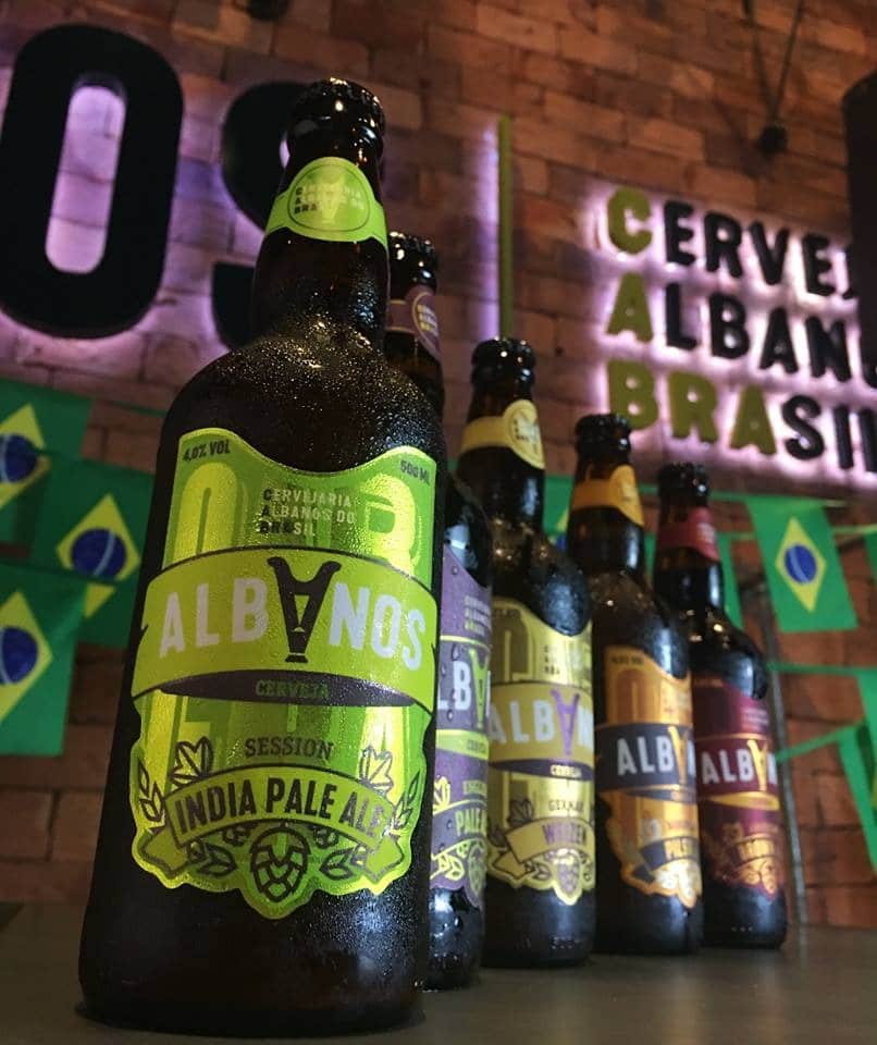 Choperia Albanos é um hub de cerveja artesanal em Belo Horizonte.