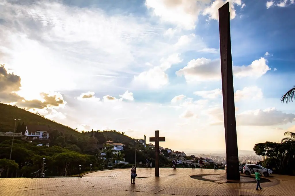Monumento à Paz na Praça do Papa em BH.