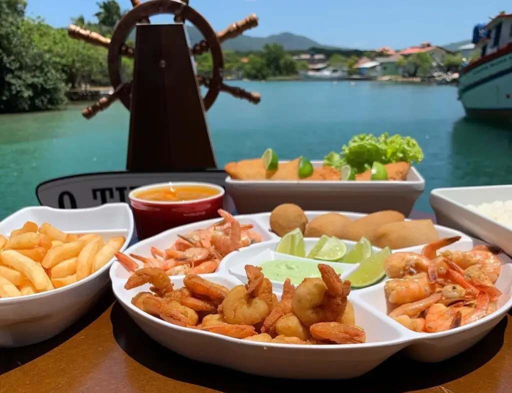 Sequência de camarão no restaurante O Timoneiro, na Barra da Lagoa, em Florianópolis.
